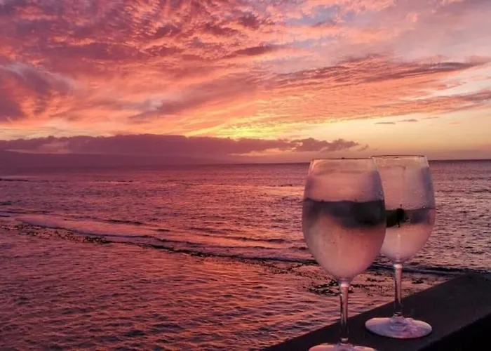 Oceanfront With Aircon-Hear The Waves-Amazing Views-Wifi