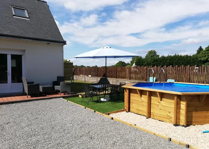 Agréable maison neuve, 5 personnes, piscine hors-sol privée du 15 juin à mi-septembre