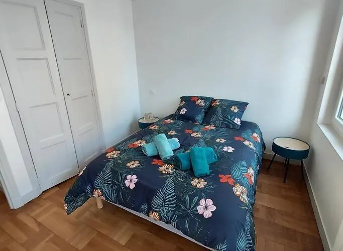 Appartemement F2 refait à neuf hyper centre