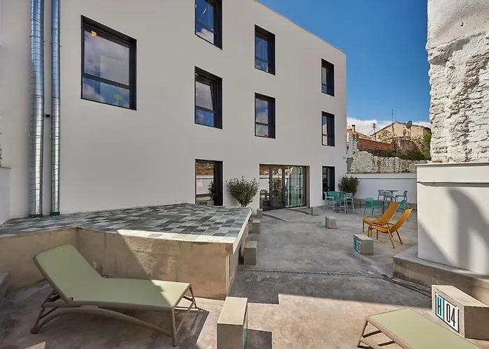 Hotel cerca del colegio: Hostelfly