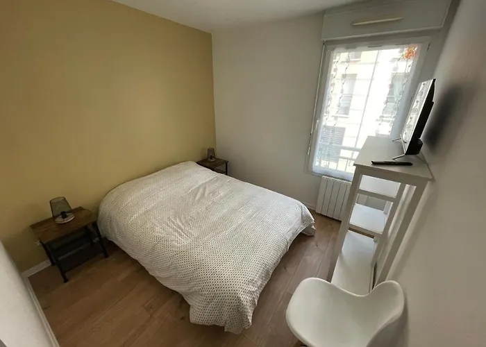 Appartement 2 chambres - 50m de la mer - parking