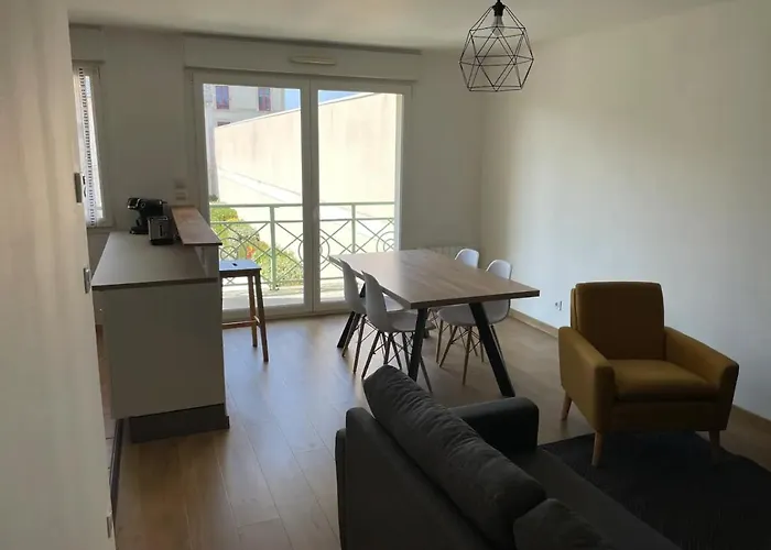 Appartement 2 chambres - 50m de la mer - parking