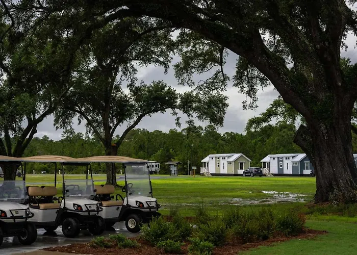 Pet Friendly hotel: Gulf Shores Rv Resort