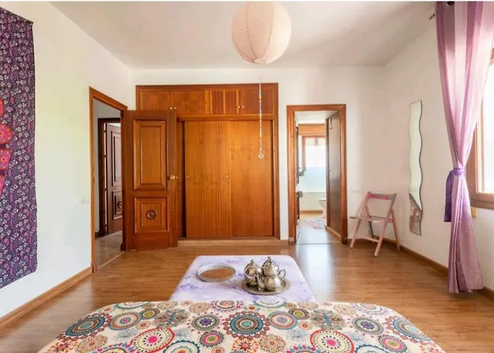 Hotel familiar: Cmlove Purple Room