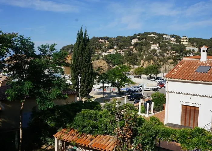Votre terrasse vue mer sous la vigne, un havre de paix
