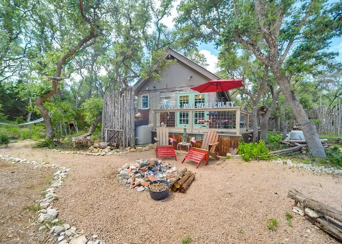Snuggle Inn Wimberley Cabin W/ Fire Pit + Deck