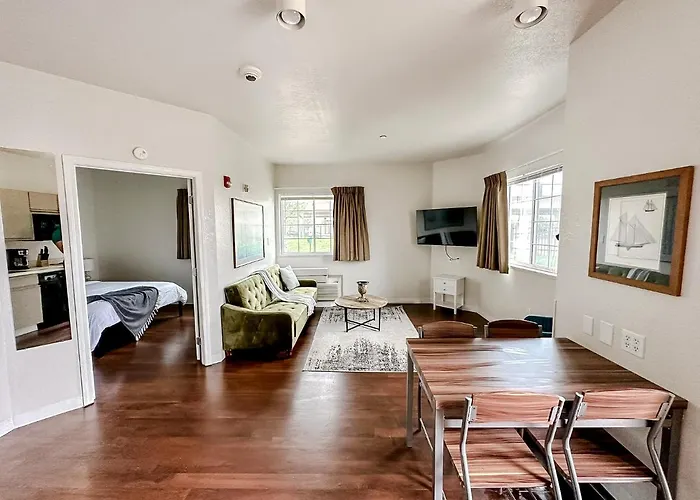 Sleepover 1Bd 1Ba Downtown Wichita Apartments