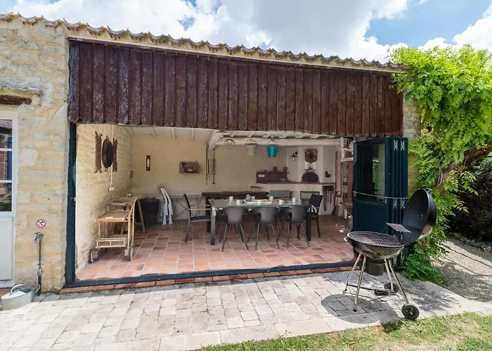 Holiday Home Au Bord Du Canal By Interhome