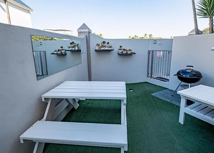 The Ark Guesthouse At Marina Martinique