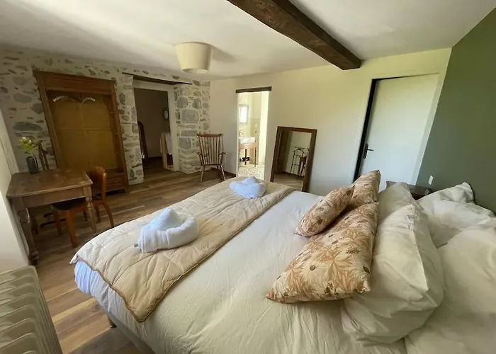Le Val Éveillé - maison de maître de 1773 - 4*