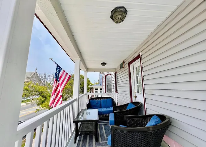 Alwaves Family 3 Bedroom Beach Apartment