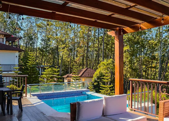 Vista Del Campo Country Club & Villas