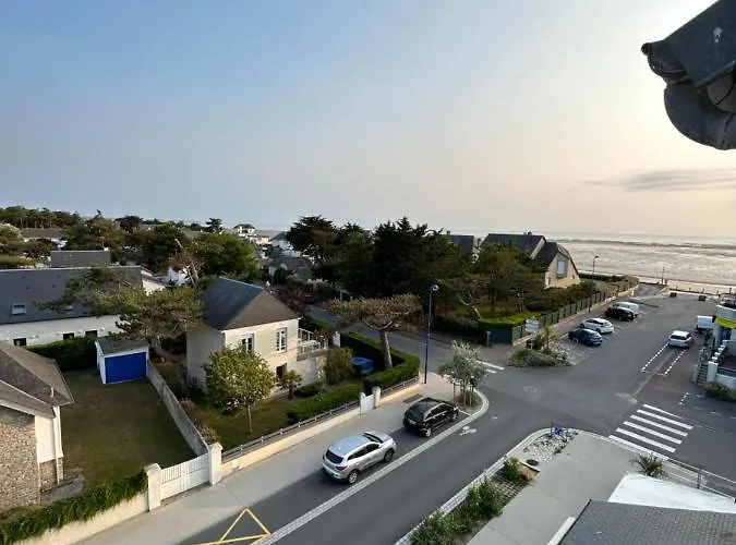 Appartement les pieds dans l'eau à Hauteville sur mer