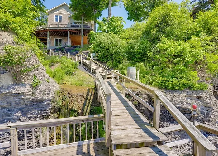 'Locke'S Glen' - Lakefront Geneva Getaway W/ Dock!
