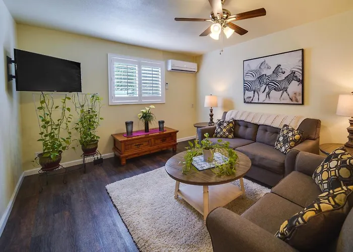 Sunny California Retreat W/ Pool Access & Patio!