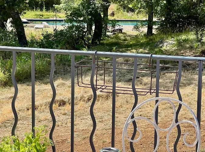 charmant appartement indépendant au sein d'un mas provençal