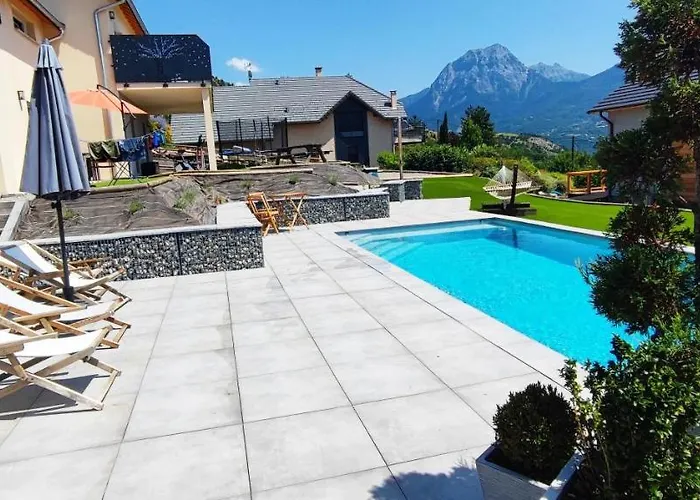 chambre 2 vue lac av piscine