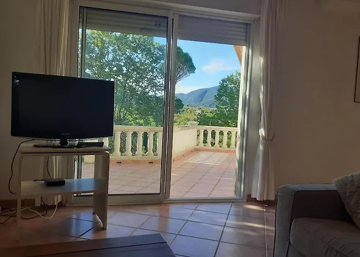 Belle villa entre garrigue et rivière