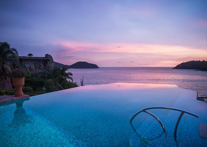 Central hotel: La Casa Que Canta (Adults Only)