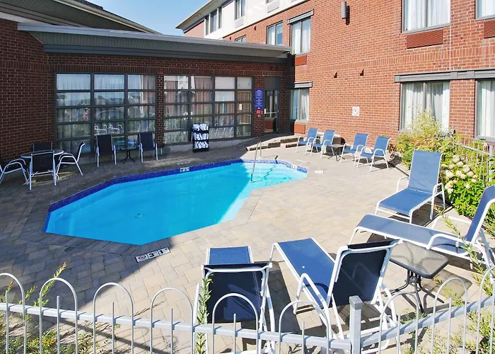 Holiday Inn Express -Sainte Foy By Ihg