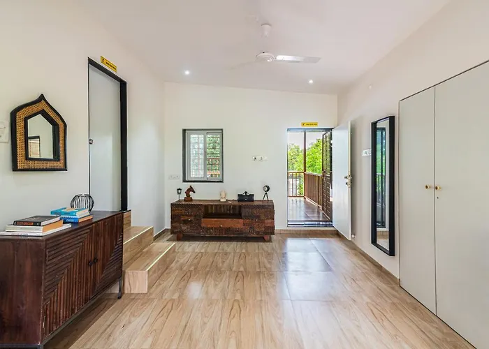 Lodge: Saffronstays Vyom Farms - 2Br Pool Villa With Orchards, Bathtub, Lawns & Mountain Sunrise Views, Elder-Friendly Stay