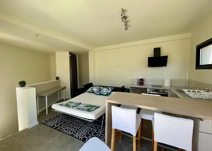 Appartement Souplex Jardin proche autoroute, plages et attractions, Wifi - TV, calme