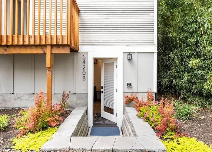 Artistic Georgetown Retreat In Seattle