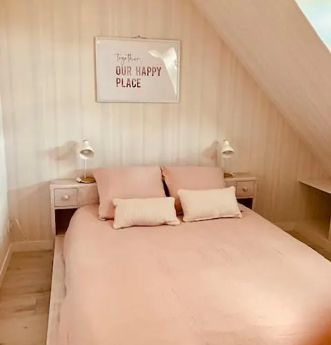 Maison familiale dans une rue paisible