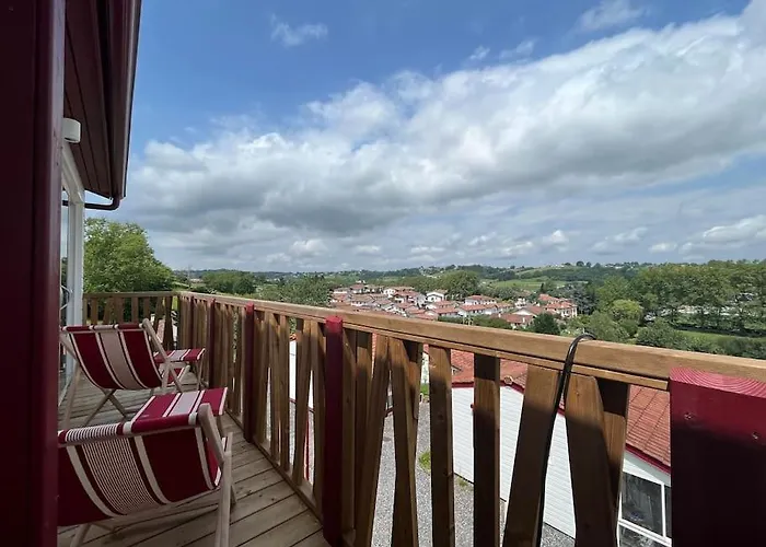 Chalet Eguzkitsua 3 étoiles avec piscine et barbecue - pays basque -