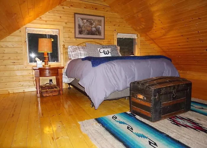 Beautiful Mountain Cabin Near Tetons Yellowstone