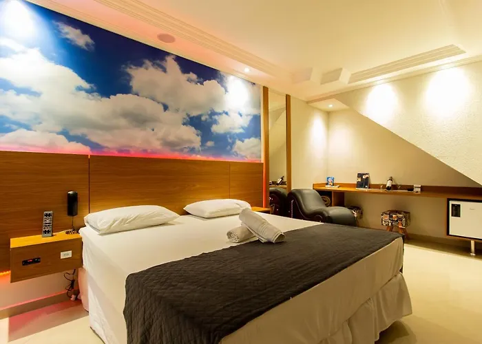 Hotel com jacuzzi: Motel Maresias - Radial Leste