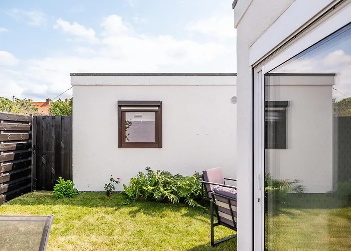 Cottage B10