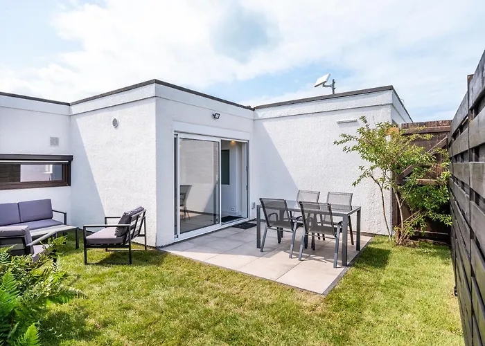 Cottage B10