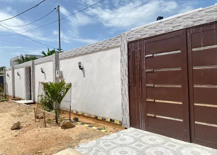 Villa OMARI Situé à Saly Portudal Villa 2 Chambres bien équipés proche de tout