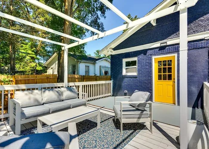 High Point Vacation Rental W/ Private Deck & Yard!