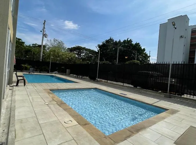 Hotel cerca del colegio: Apartamento Sur De Cali