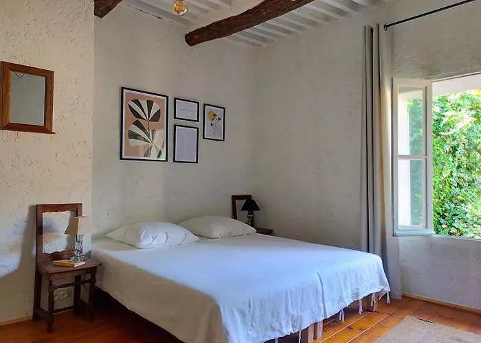 L'Imprévu de Cotignac, Appart' et Duplex au cœur du village