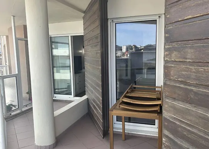 Studio lumineux en bord de mer