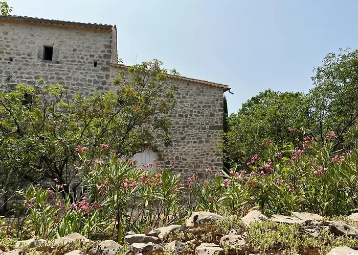 Luxurious family house with pool in Ardèche.