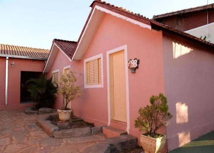 Hotel que aceita animais de estimação: Pousada Ln
