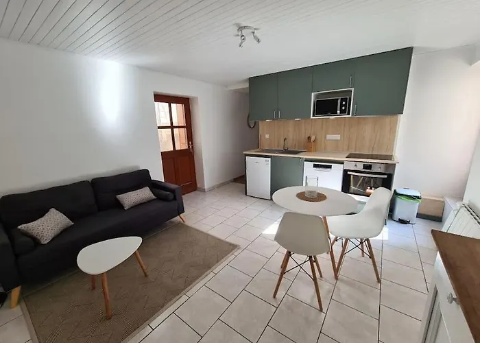 Joli appartement avec coin jardin