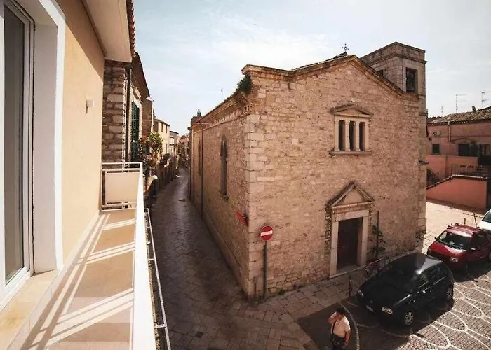 Hotel familiare: LE DIMORE DEGLI ARTISTI Vico Mercatello