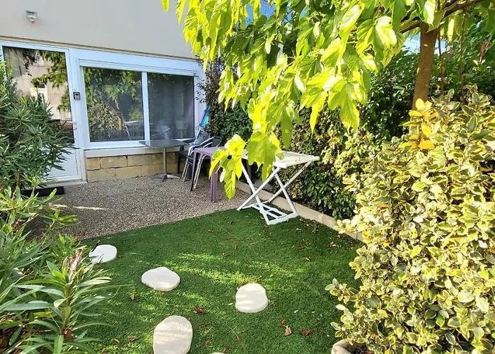 Résidences Les Sansonnets Appartements&Studios