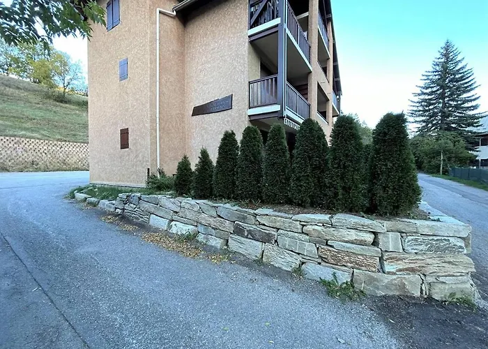 Serre Chevalier, appartement T3, 4 personnes plein sud avec balcon, près des pistes, Meublé touristique 3 étoiles
