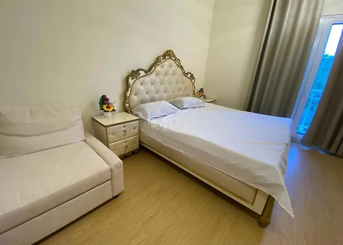 Studio Apartment In Discovery Gardens