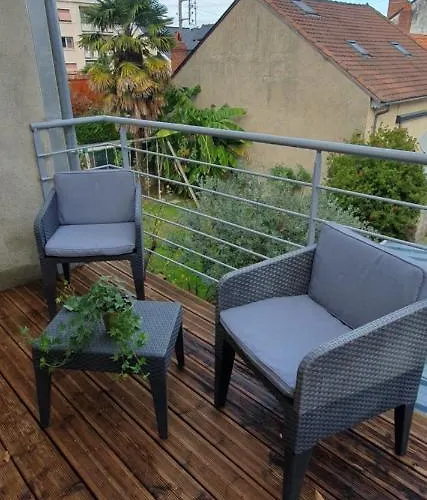Charmant T2 avec grande terrasse quartier Jardin Massey