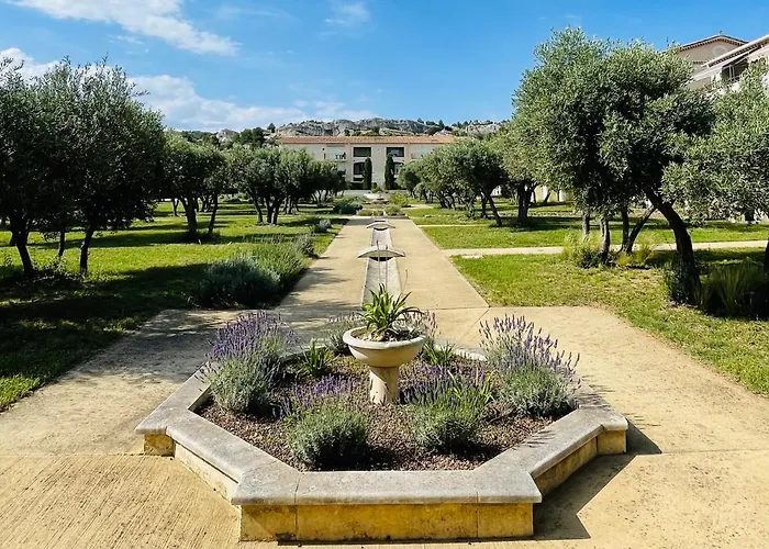 Appartement Climatisé Terrasse et Piscine Le Baptistou