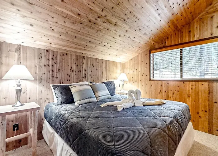 Three Peaks Hideaway