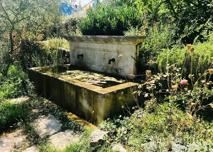 Petit coin de paradis avec jardin privé et piscine