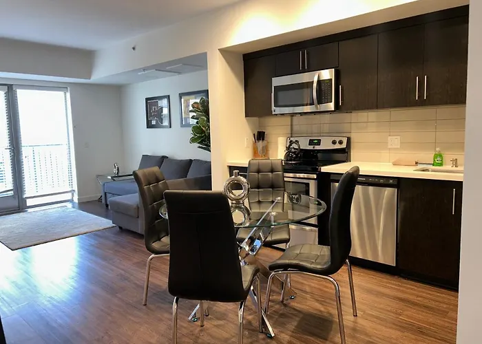 Luxury Apartment In Hollywood